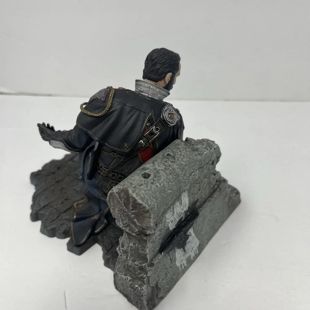 The Order 1886 Galahad Under Fire Taking Cover Sony PS4 Collector's Statue  READ